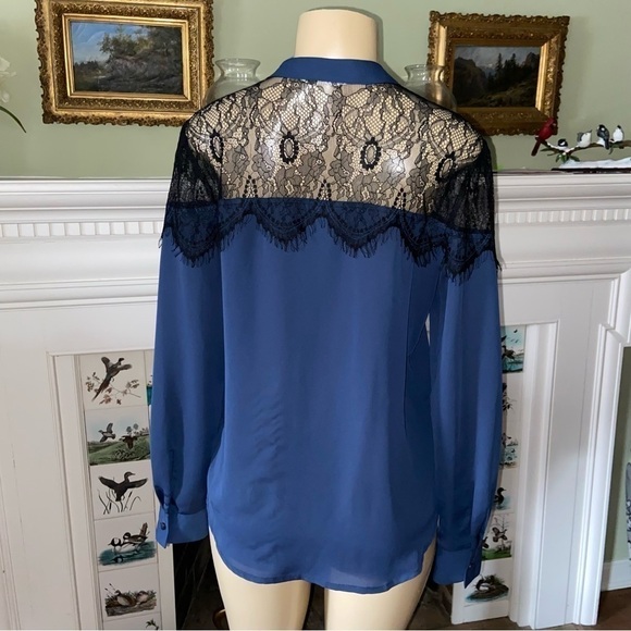 LAUREN Conrad classy navy blouse enhanced by lace shoulders and hidden buttons. - Picture 4 of 7